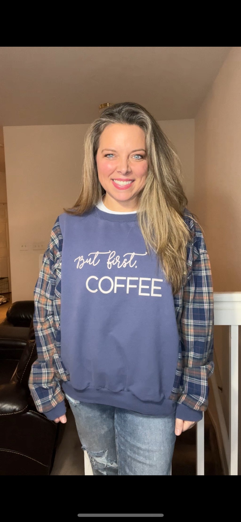 Upcycled Coffee – women’s L/XL – midweight sweatshirt with flannel sleeves ￼