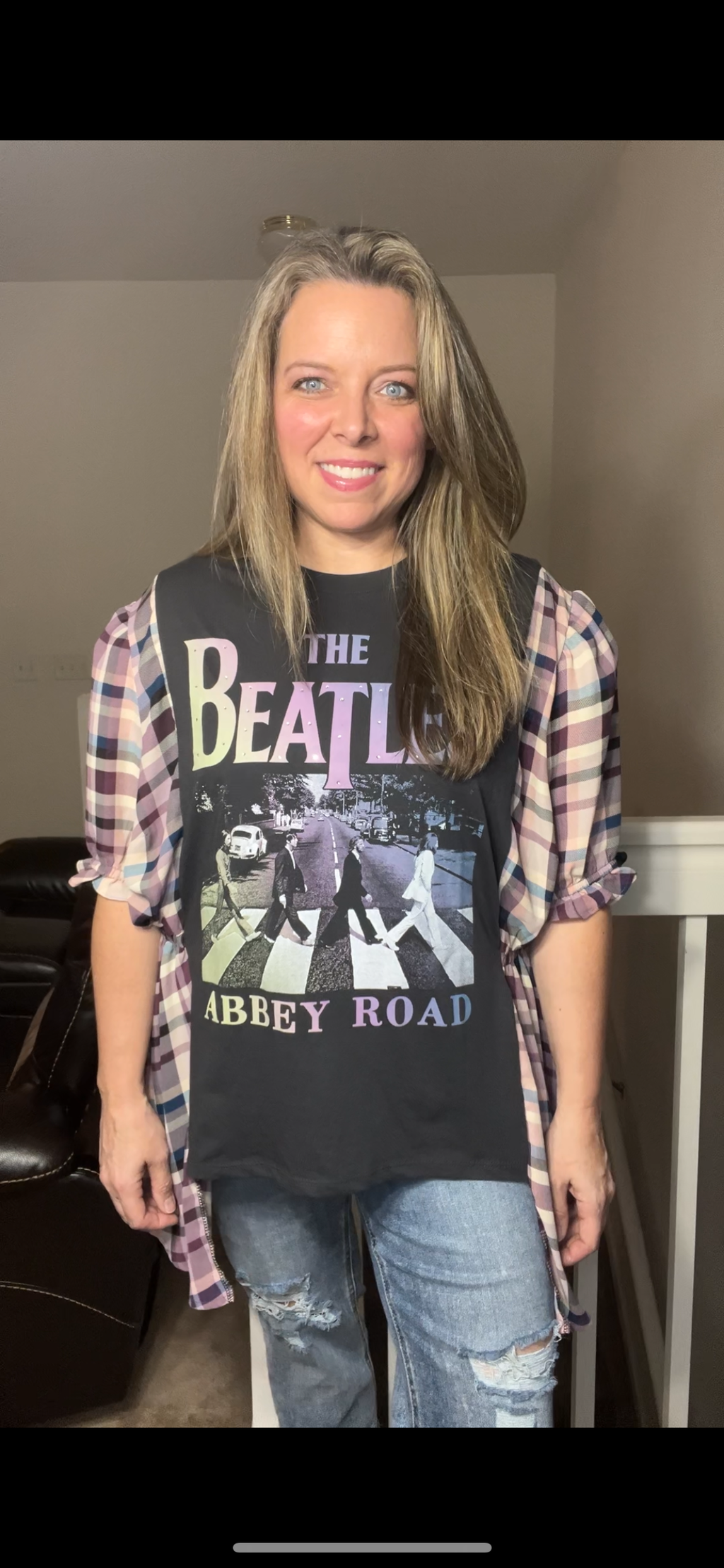 Upcycled Beatles – women’s large – Tshirt with short dress sleeves ￼