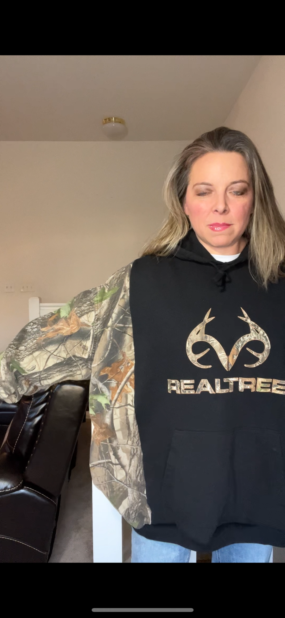 Upcycled Realtree – women’s 3X/4X – midweight sweatshirt with thick cotton sleeves￼