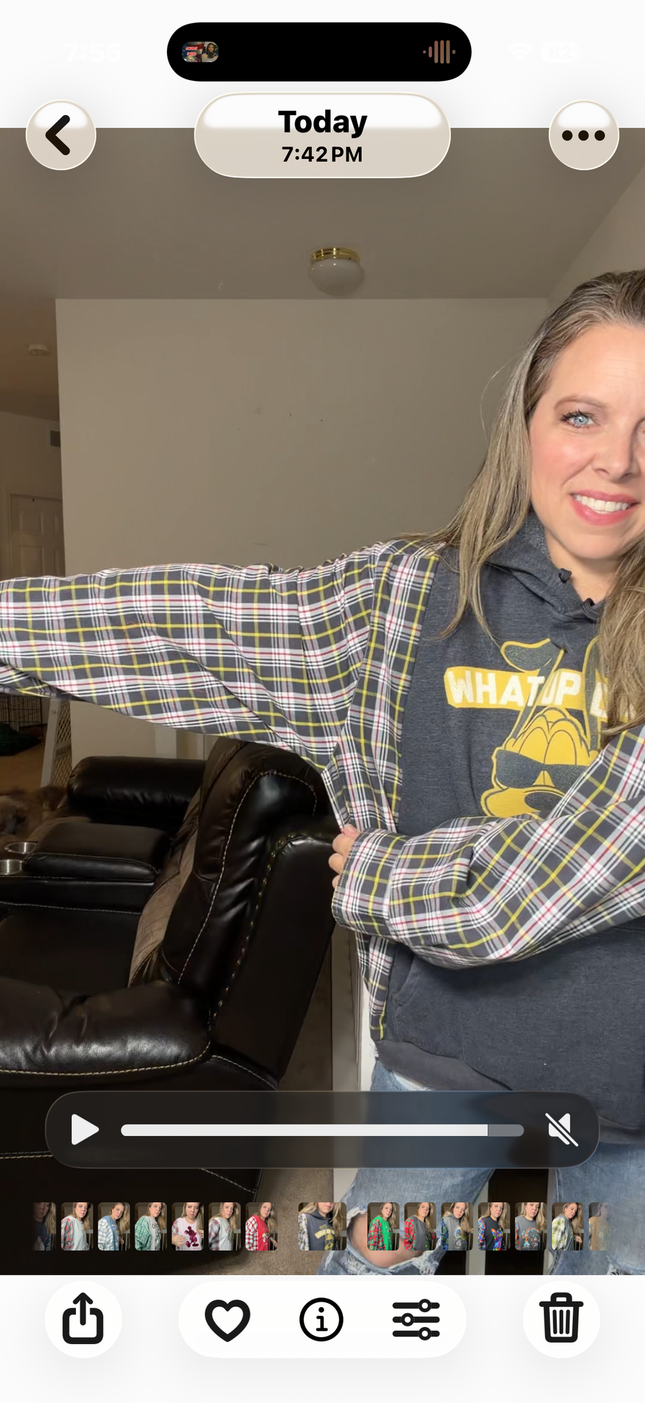 Upcycled Pluto – women's 2X midweight sweatshirt with cotton sleeves ￼