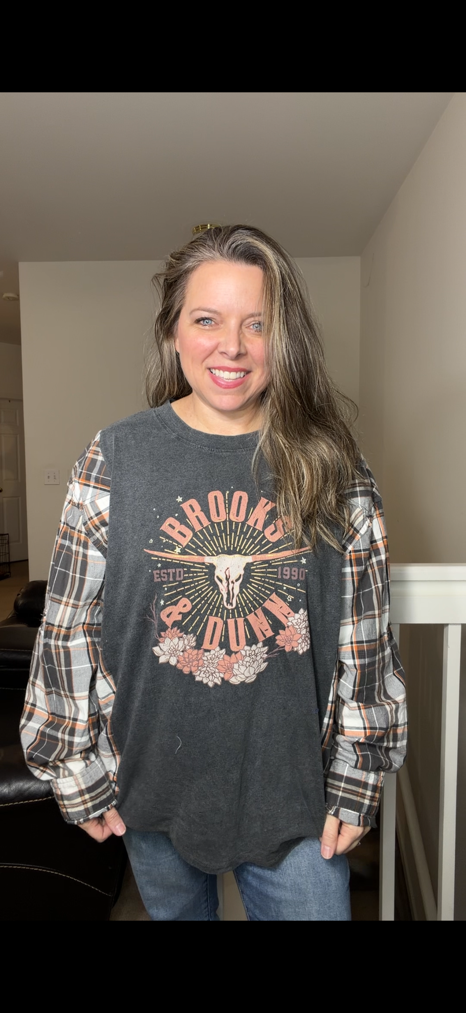 Upcycled Brooks and Dunn - women's 2X T-shirt with cotton sleeves