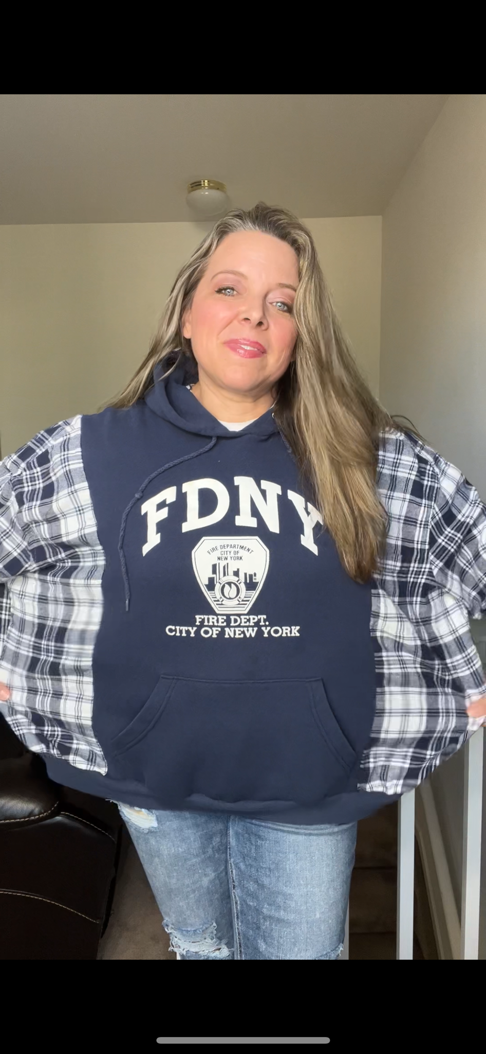 Upcycled FDNY - Women’s XL – midweight sweatshirt with flannel sleeves￼