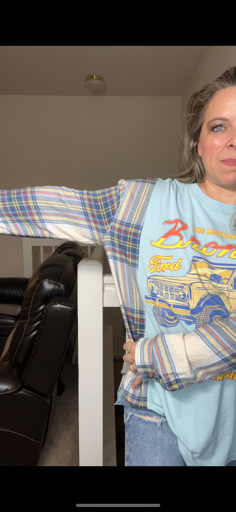 Upcycled Bronco – women’s 1X T-shirt with thin flannel sleeves – sleeves more narrow