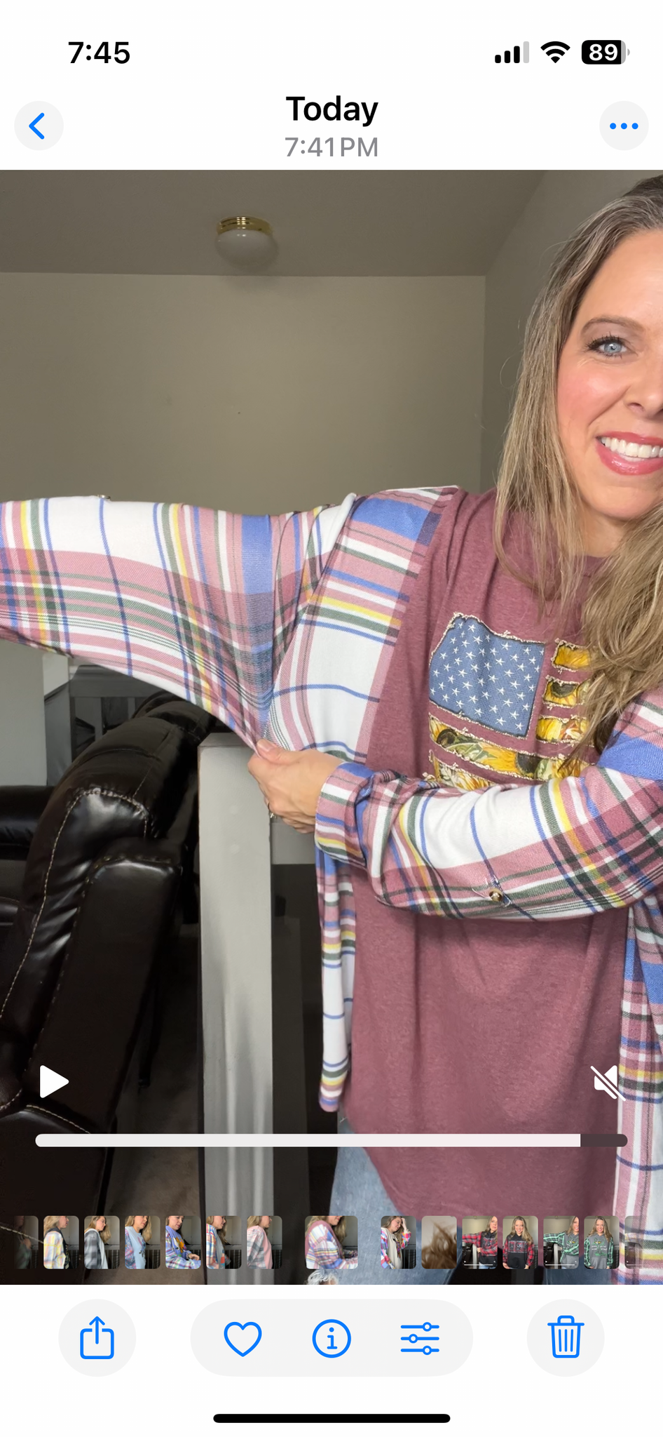 Upcycled Flower flag – women’s 4X T-shirt with stretchy sleeves