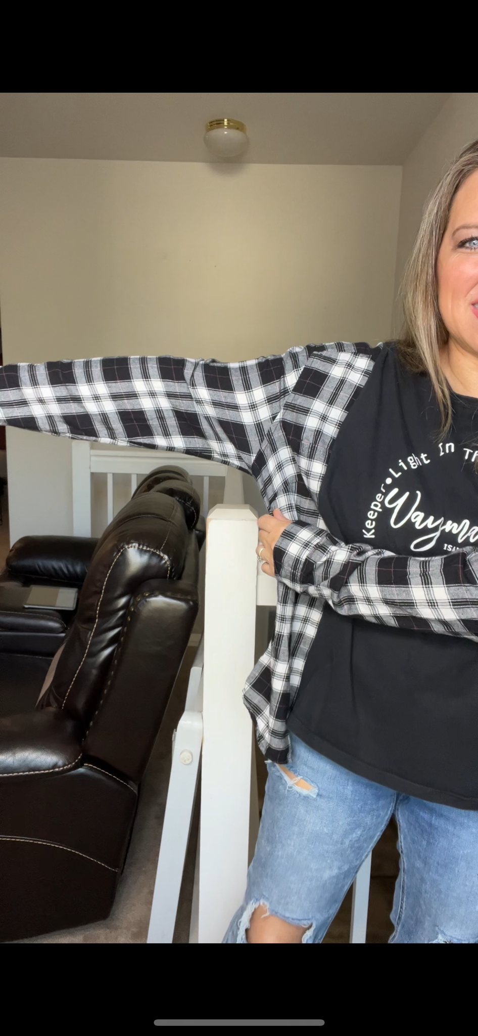 Upcycled Waymaker – women’s medium/large T-shirt with flannel sleeves