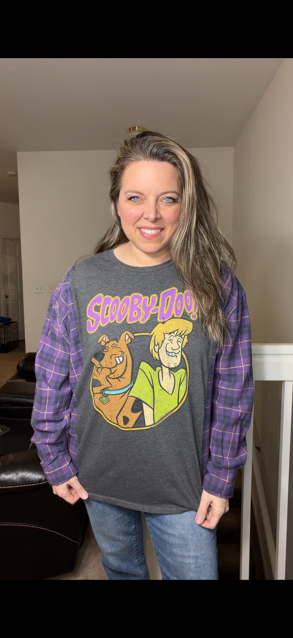 Upcycled Scooby - women's 1X/2X T-shirt with flannel sleeves