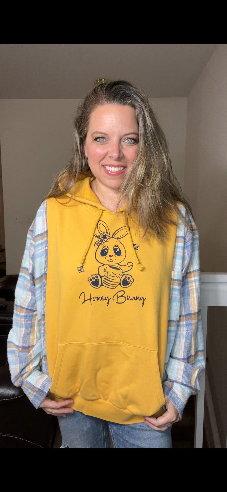 Upcycled Honey bunny – women’s XL/1X midweight sweatshirt with flannel sleeves