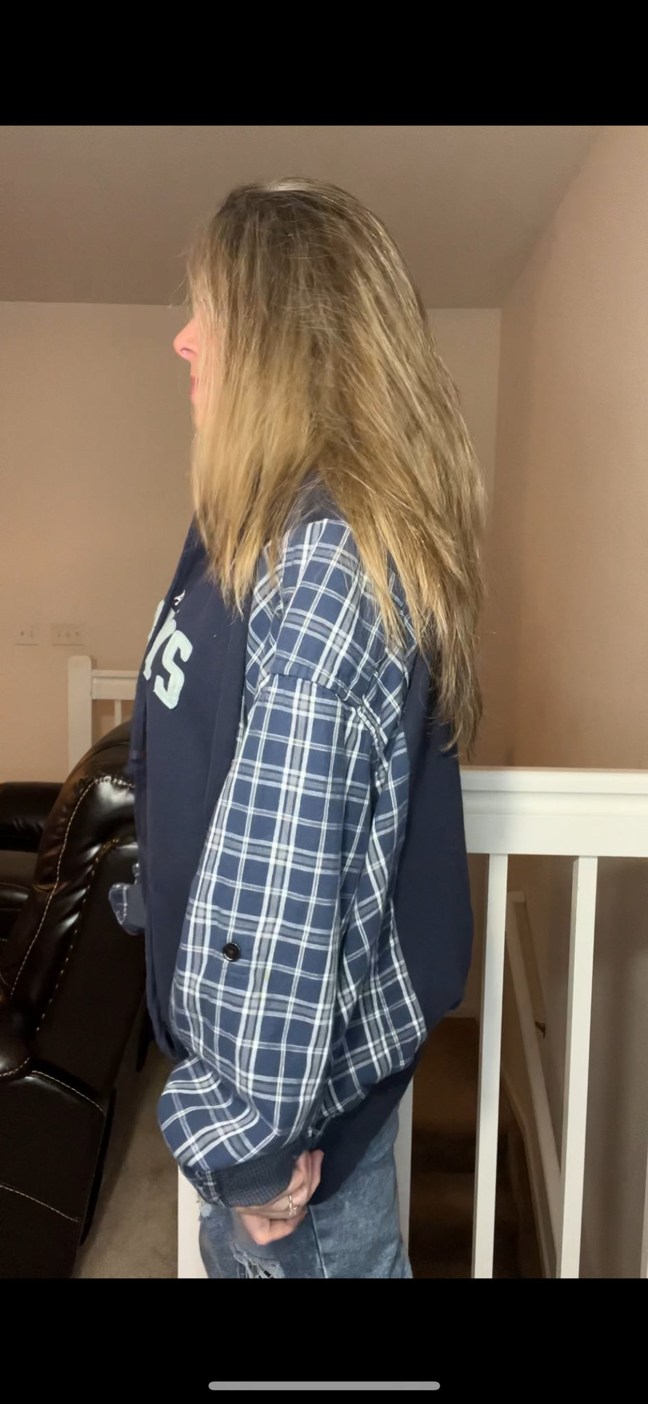 Cowboys - woman’s 1X - thick sweatshirt with flannel sleeves ￼