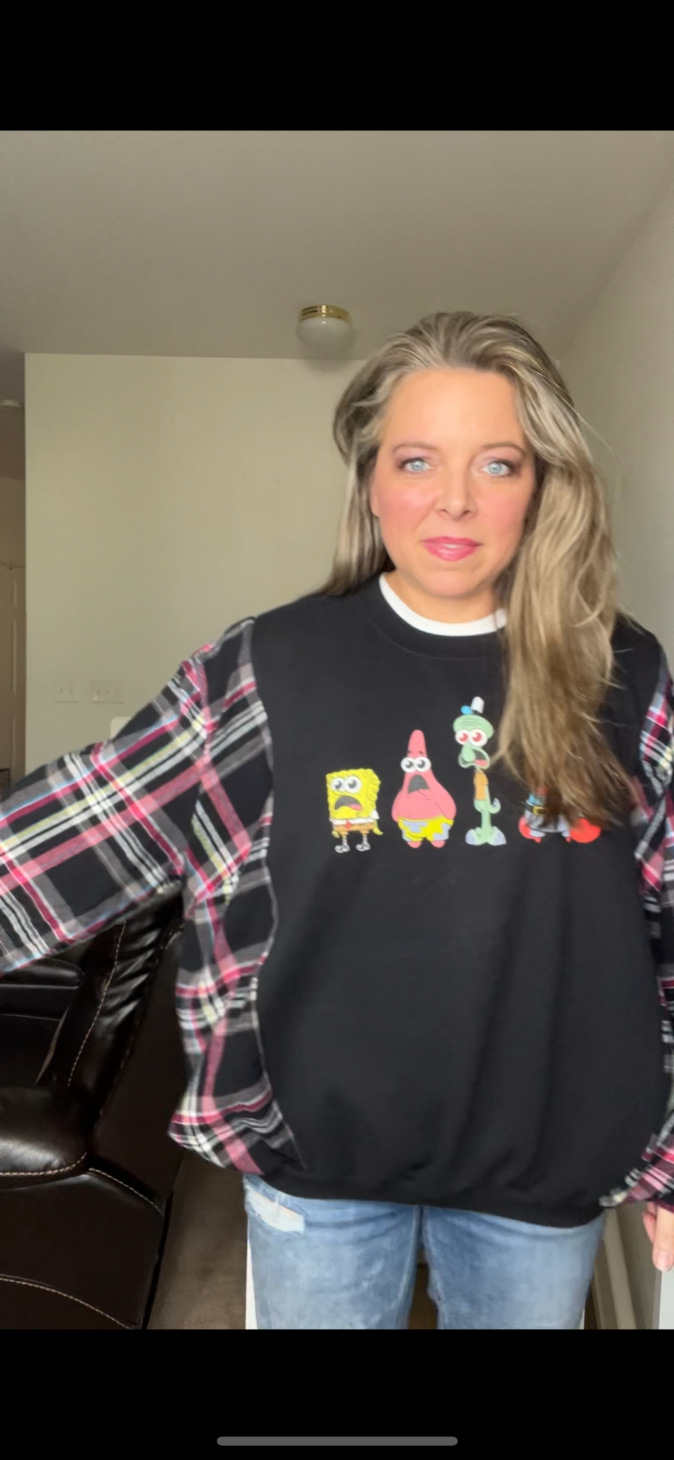 Upcycled SpongeBob – women’s XL – midweight sweatshirt with flannel sleeves ￼