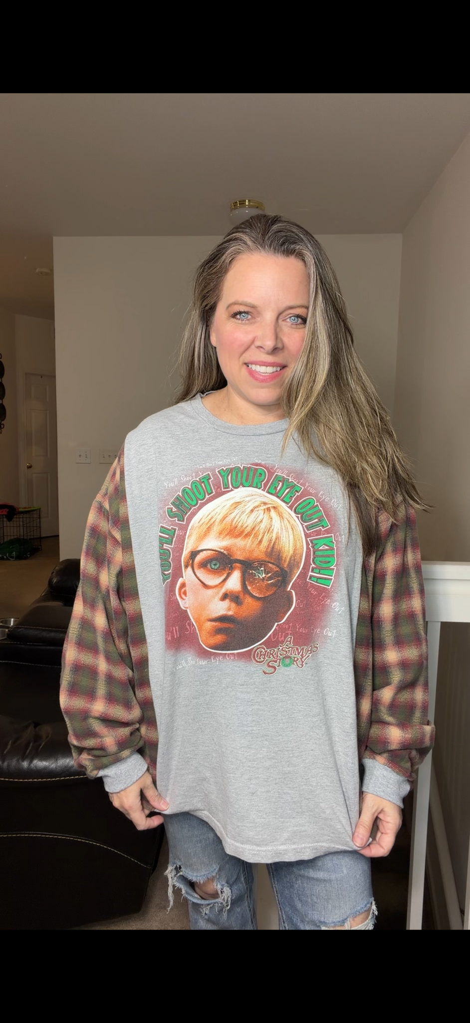 Upcycled eye out – women's 2X/3X T-shirt with flannel sleeves