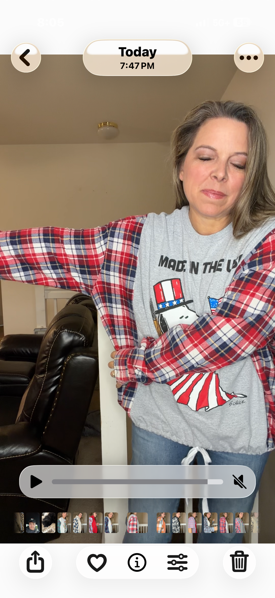 Upcycled Snoopy Flag - women's XL/1X T-shirt with flannel sleeves ￼