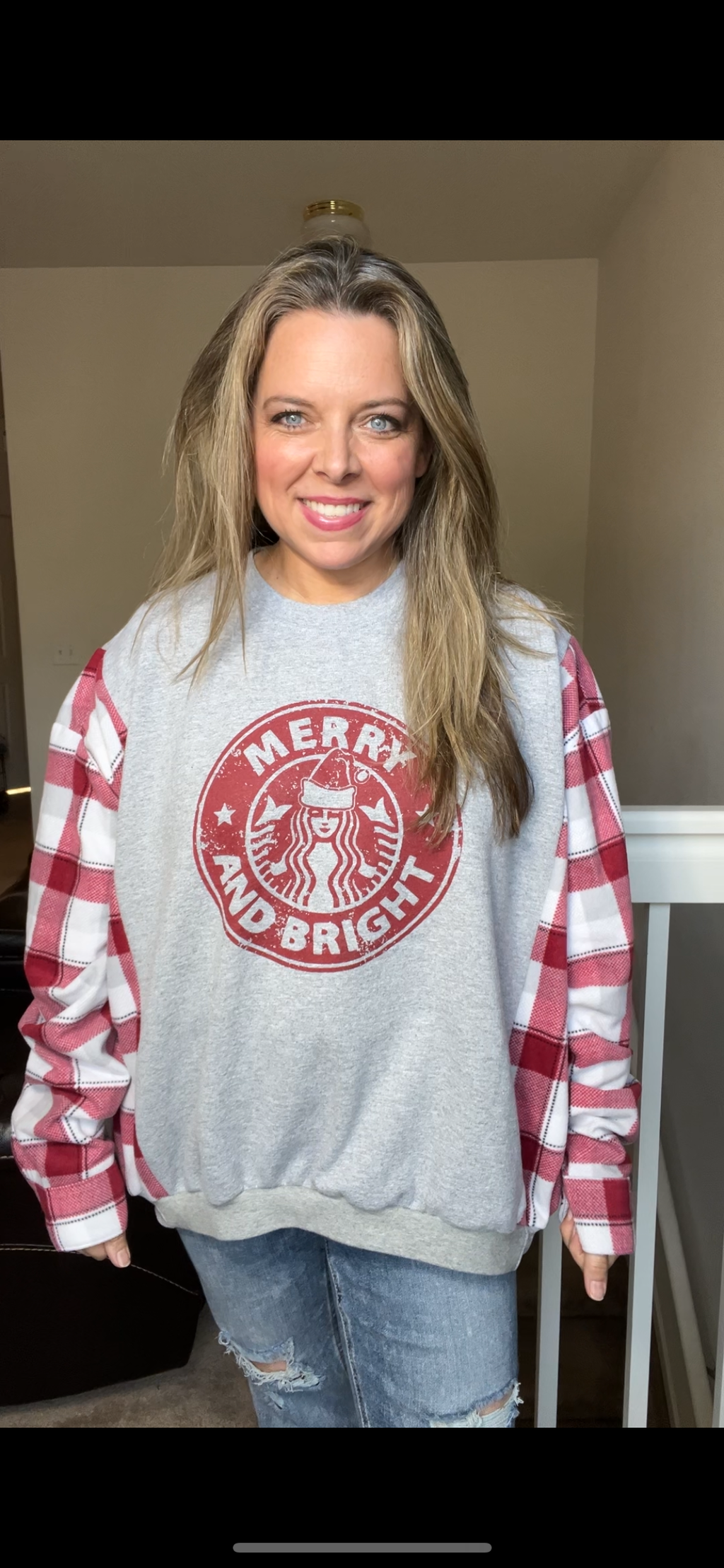 Upcycled Starbucks – women’s XL/1X – midweight sweatshirt with fleece sleeves￼