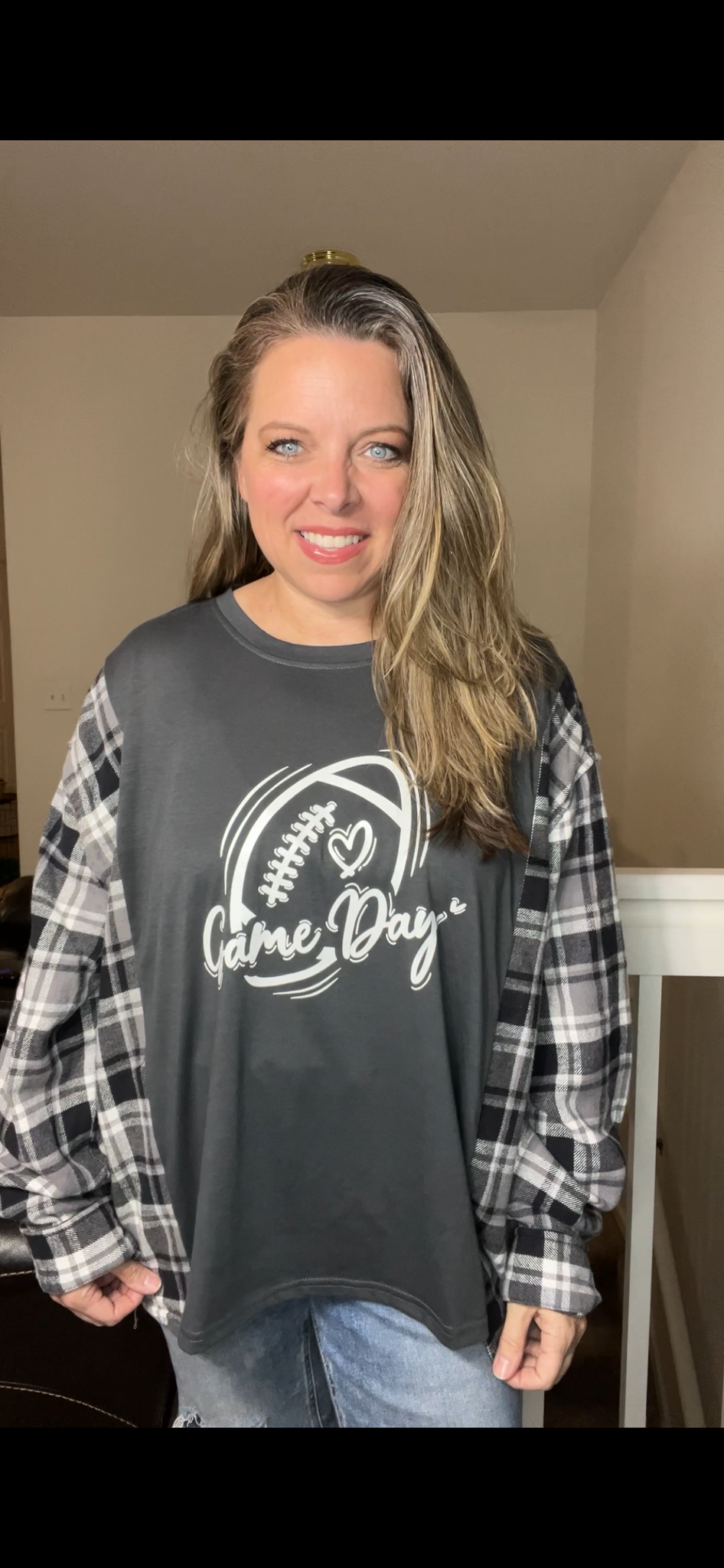 Upcycled Game day – women’s 2X thin T-shirt with flannel sleeves