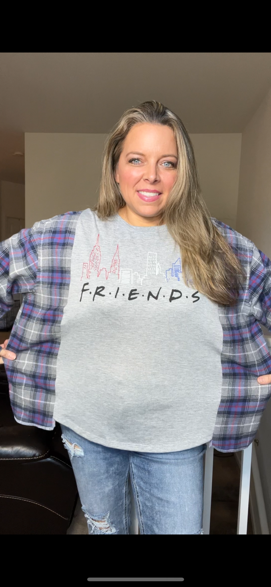 Upcycled Friends – women’s L/XL - thin Tshirt with flannel sleeves￼