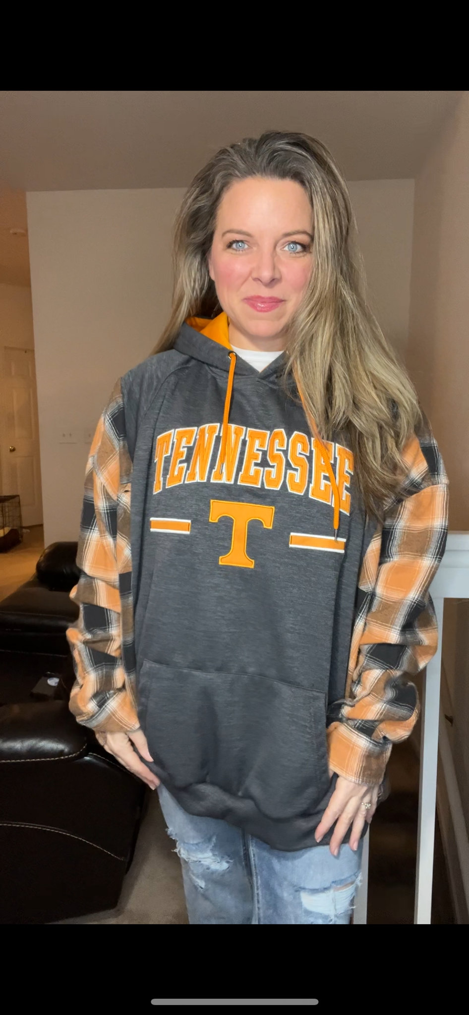 Upcycled Tennessee – women’s 2X/3X – midweight sweatshirt with flannel sleeves￼