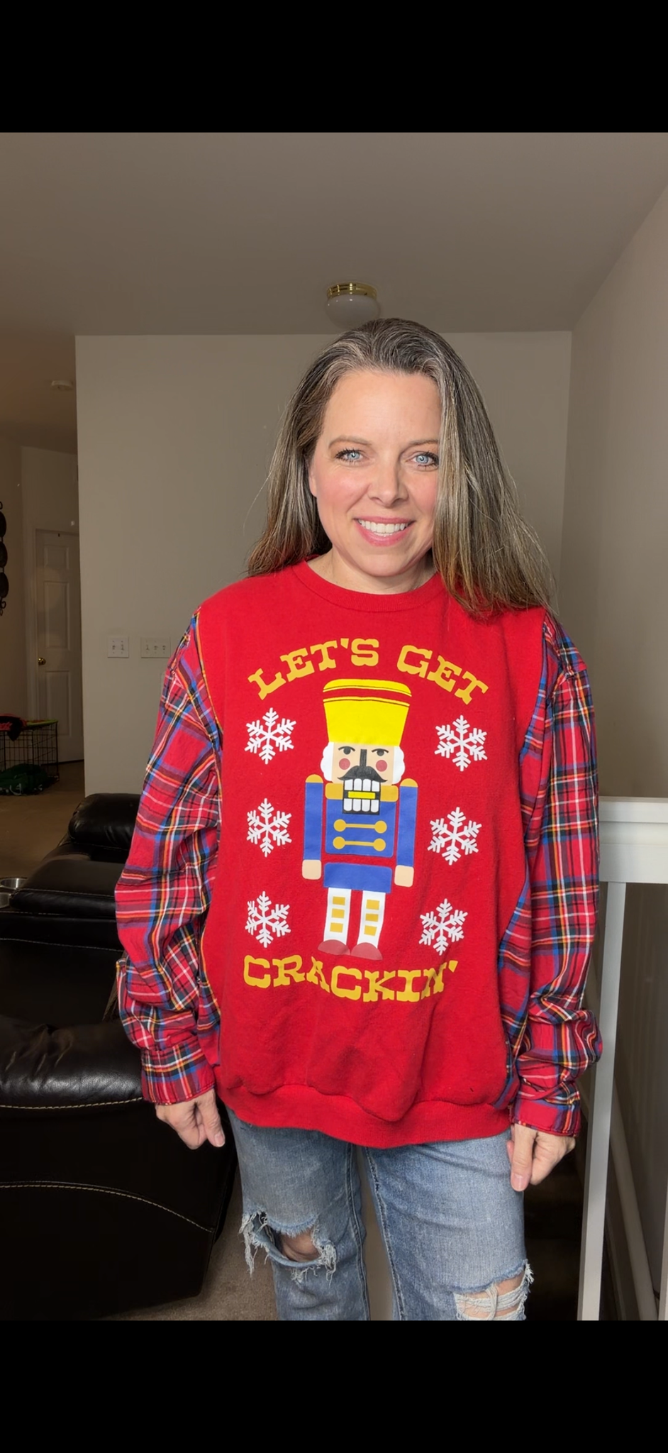 Upcycled nutcracker – women's 2X midweight sweatshirt with flannel sleeves