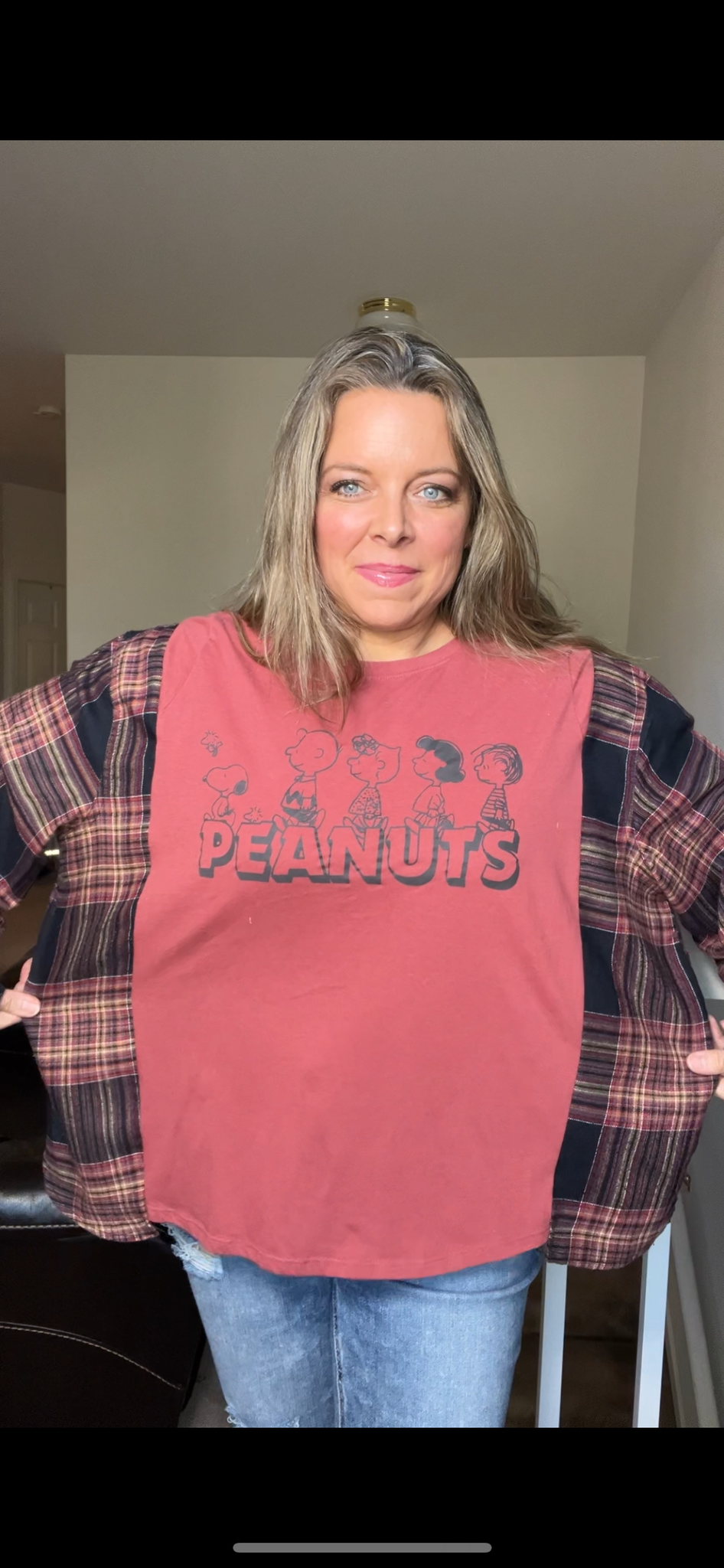 Upcycled Peanuts – women’s XL - thin T-shirt with thin flannel sleeves￼