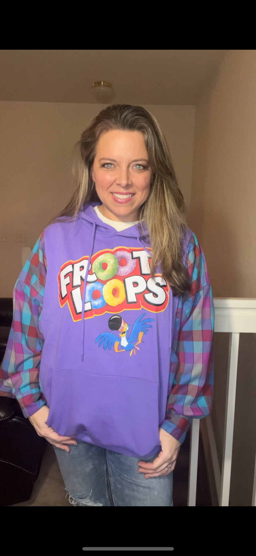Upcycled Froot Loops – women’s L/XL – midweight sweatshirt with thin flannel sleeves￼