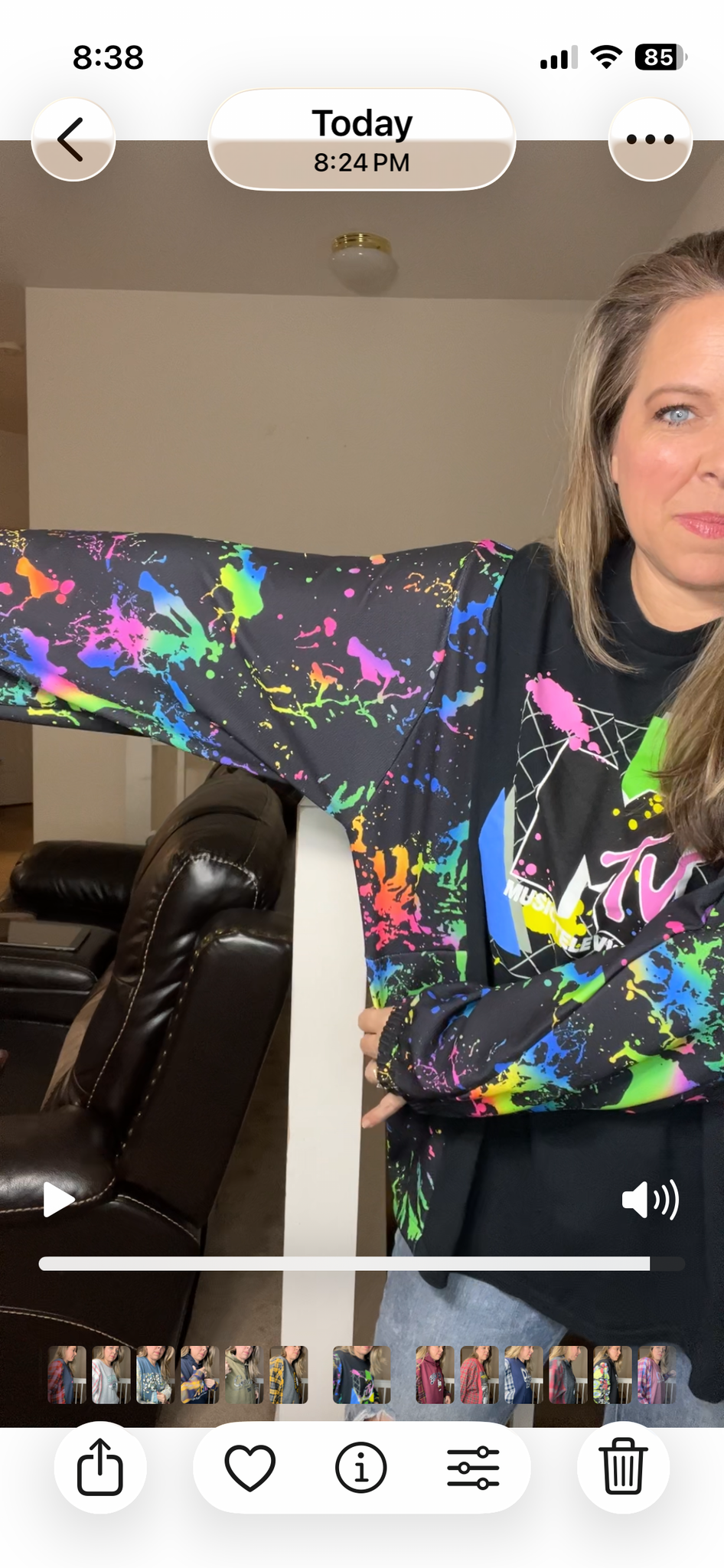Upcycled MTV – women’s 2X/3X T-shirt with stretchy sleeves