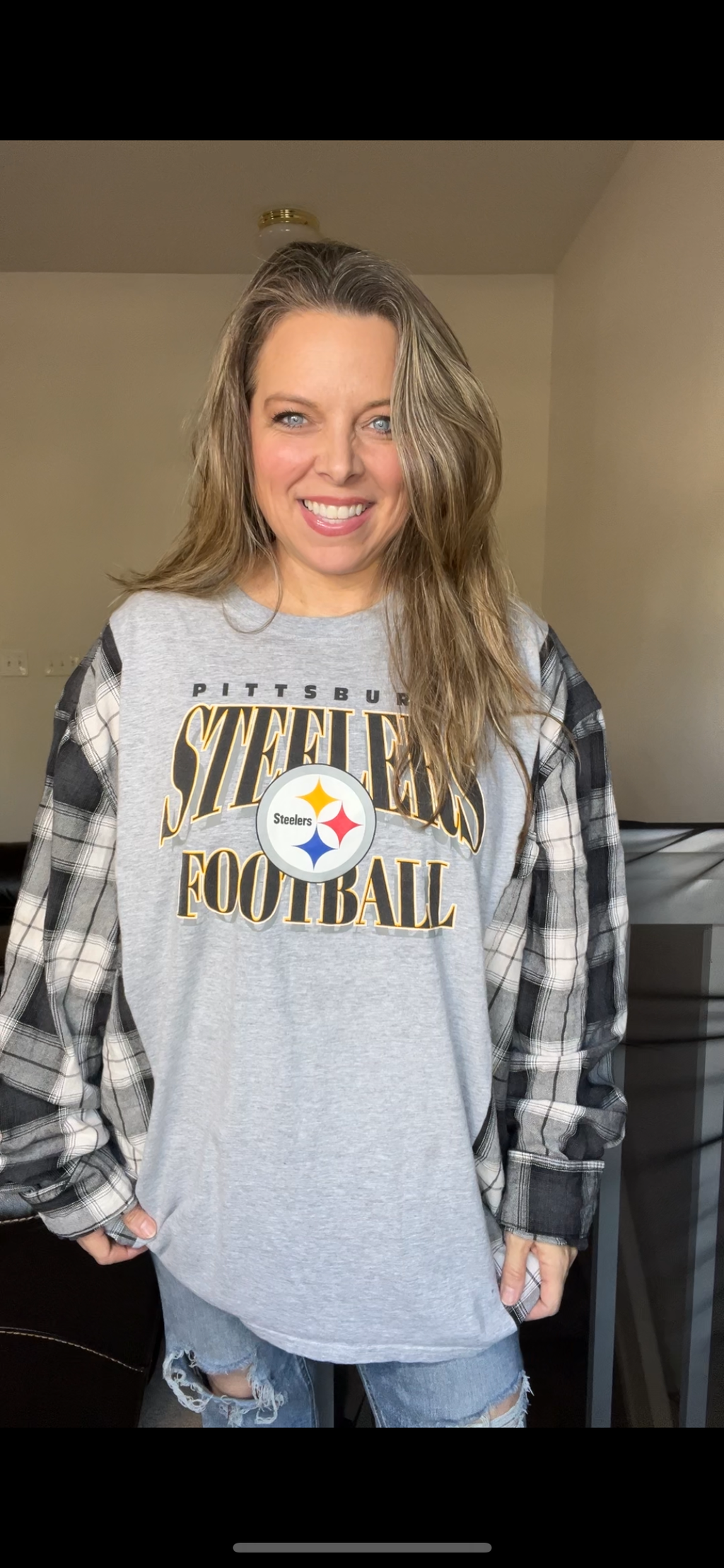 Upcycled Steelers – women’s 5X T-shirt with flannel sleeves
