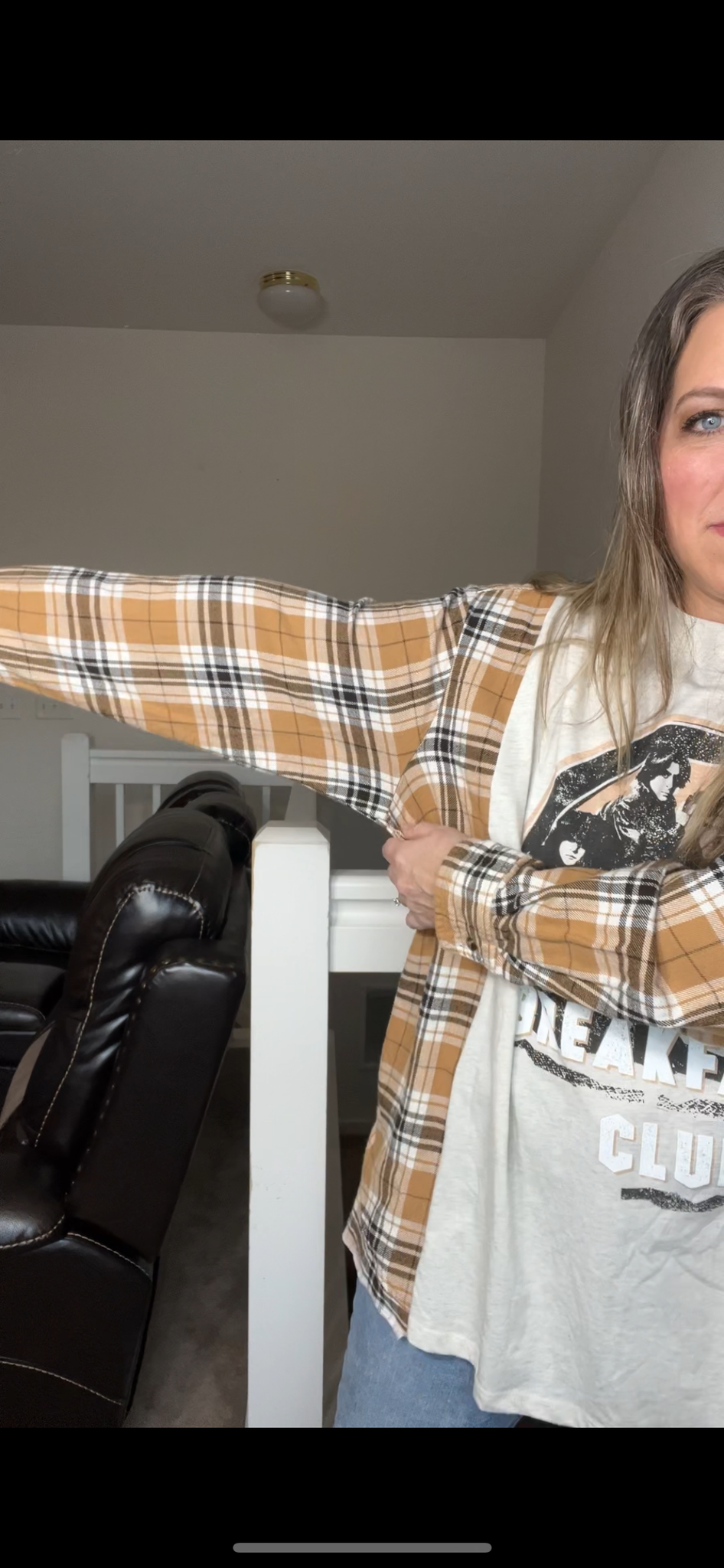 Upcycled Breakfast club – women’s 2X – T-shirt with flannel sleeves