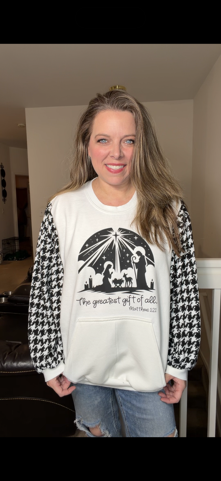 Upcycled nativity – women's 2X midweight sweatshirt with stretchy sleeves
