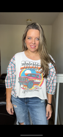 Upcycled Bronco cropped – women’s small cropped sweatshirt with cotton sleeves