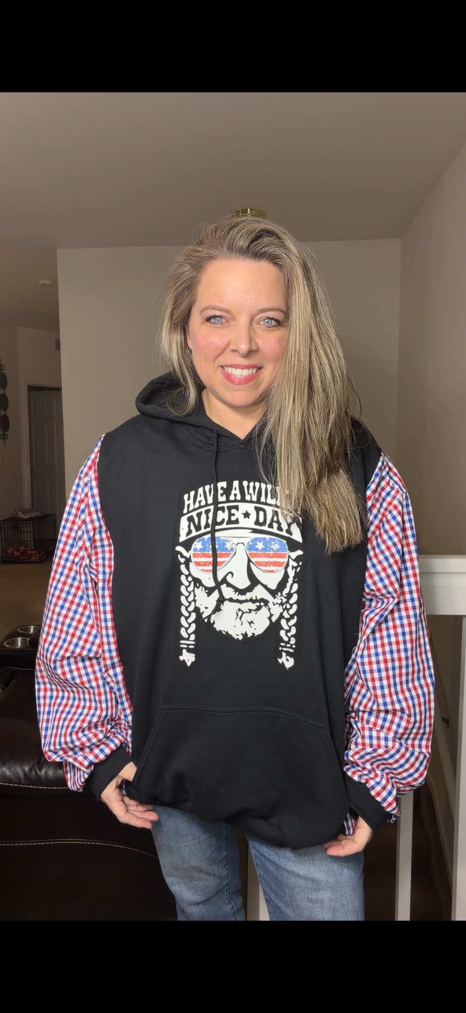 Upcycled Willie - women's 3X midweight sweatshirt with cotton sleeves