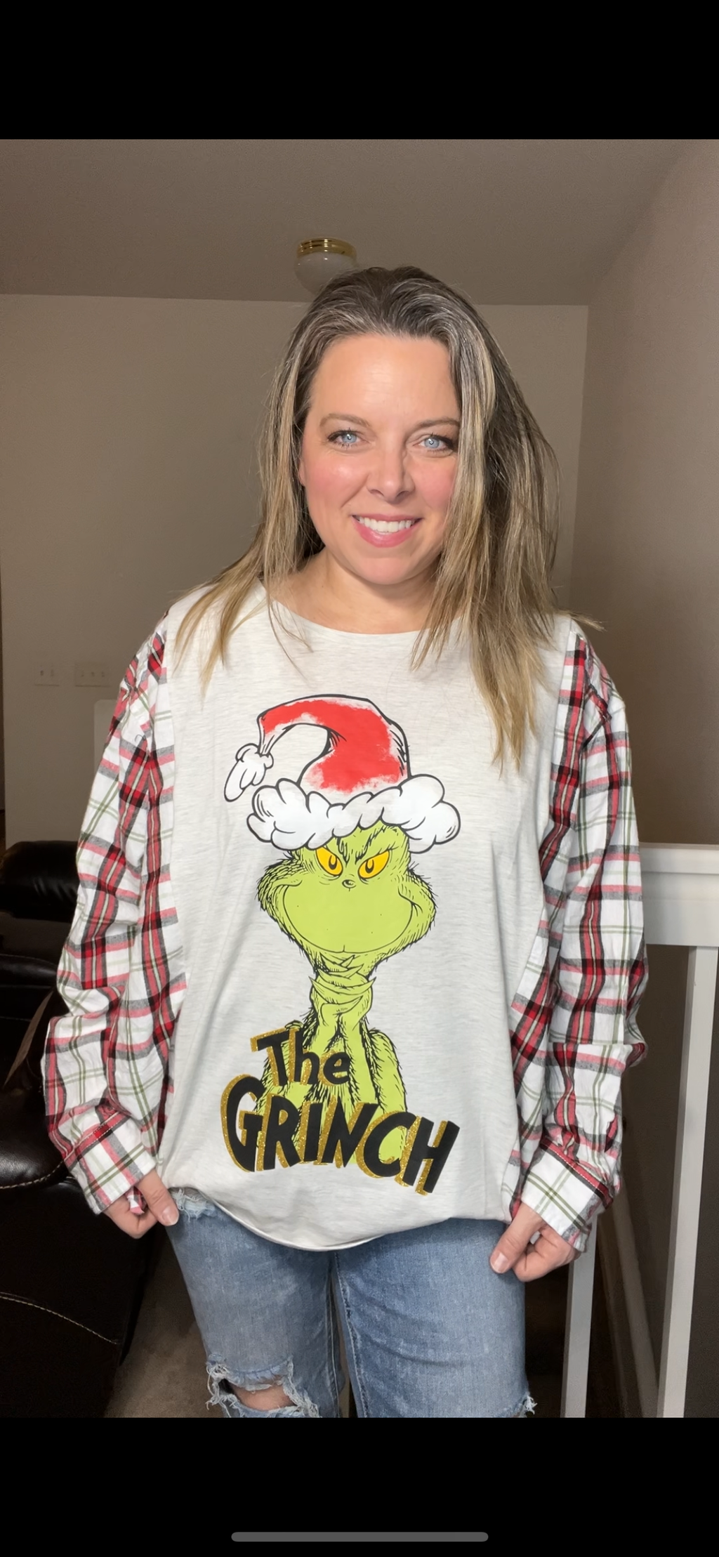 Upcycled Grinch white – women’s 1X – thin T-shirt with flannel sleeves