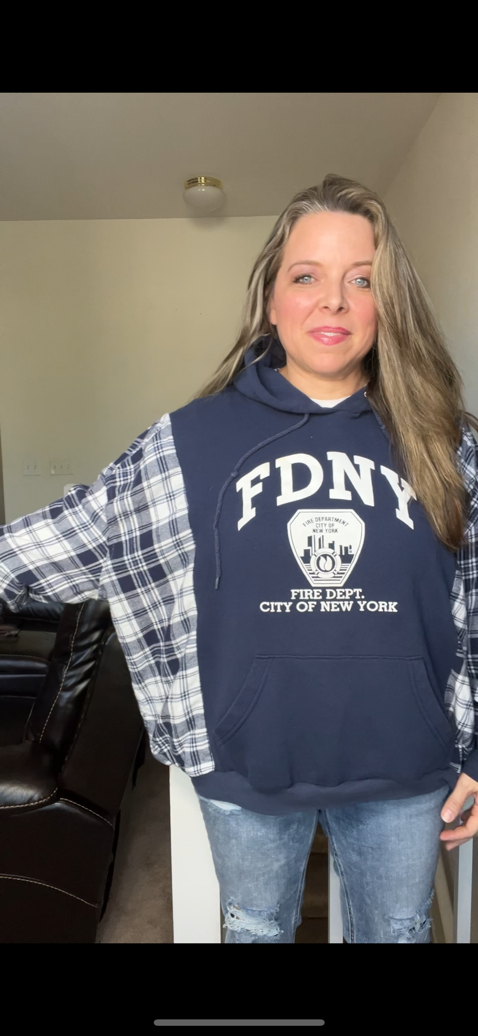 Upcycled FDNY - Women’s XL – midweight sweatshirt with flannel sleeves￼