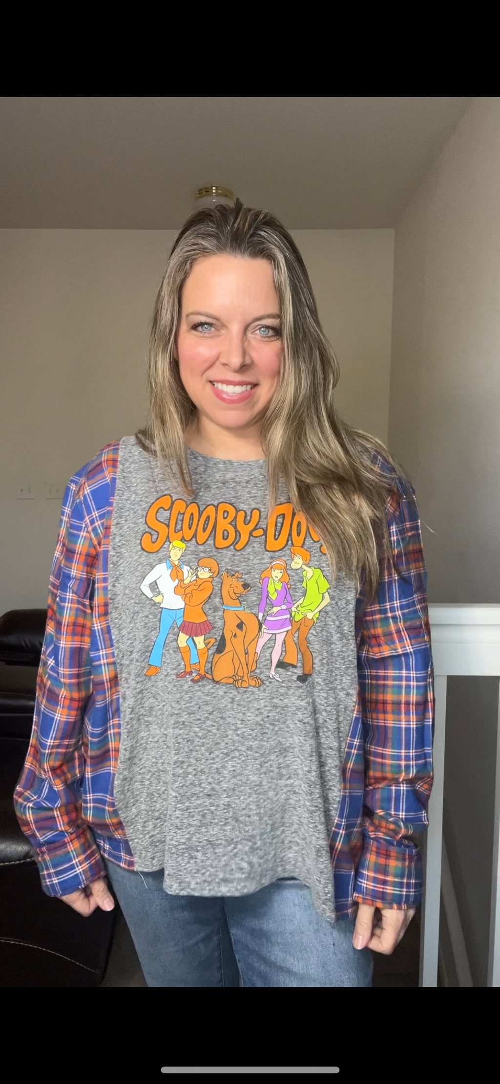 Upcycled Scooby Doo – women’s large/XL T-shirt with flannel sleeves