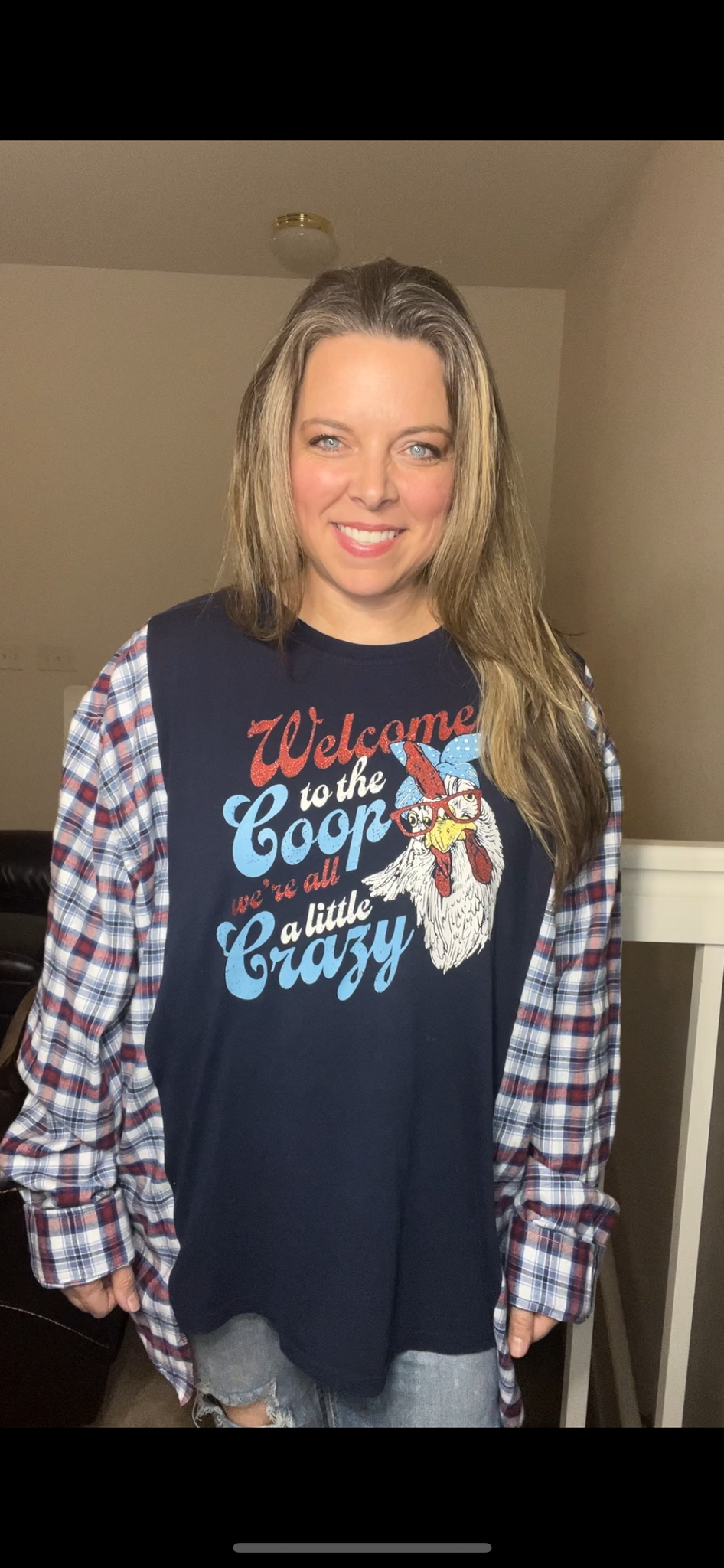 Upcycled Chicken – women’s 2X/3X – T-shirt with flannel sleeves