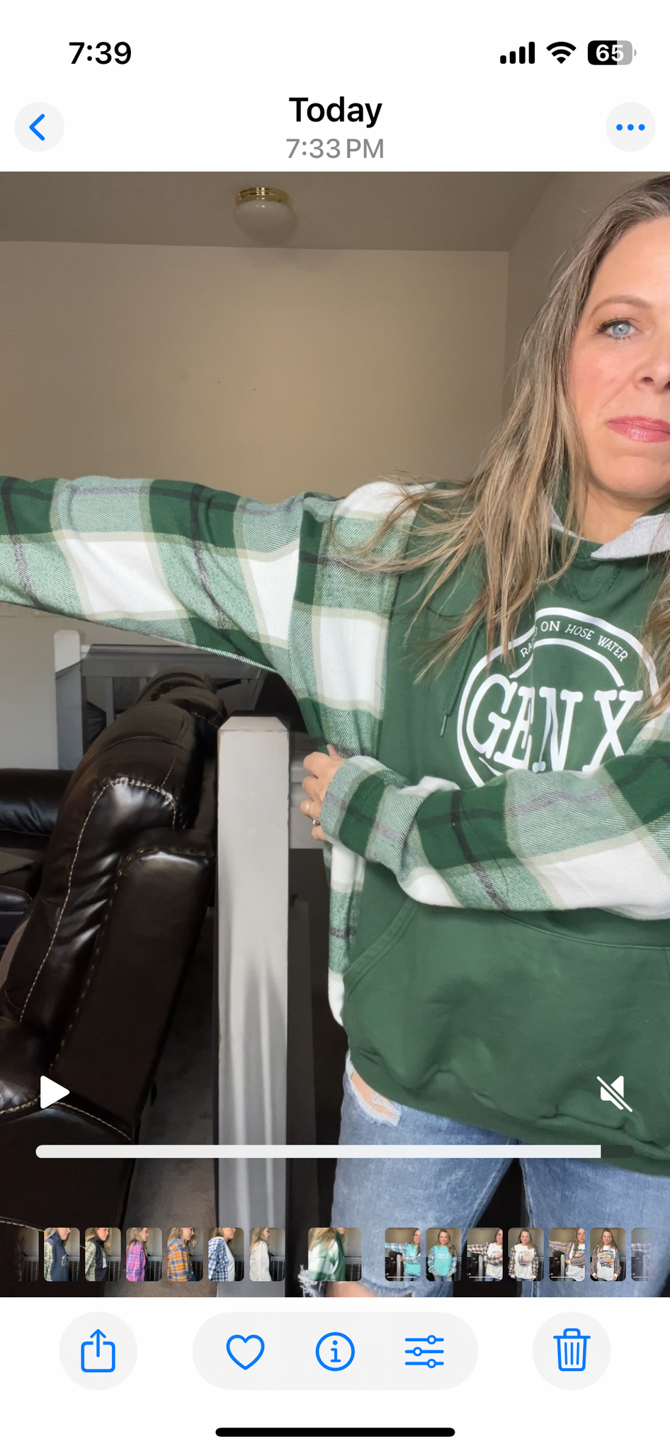 Upcycled Gen X green – women’s 1X/2X midweight sweatshirt with thick flannel sleeves