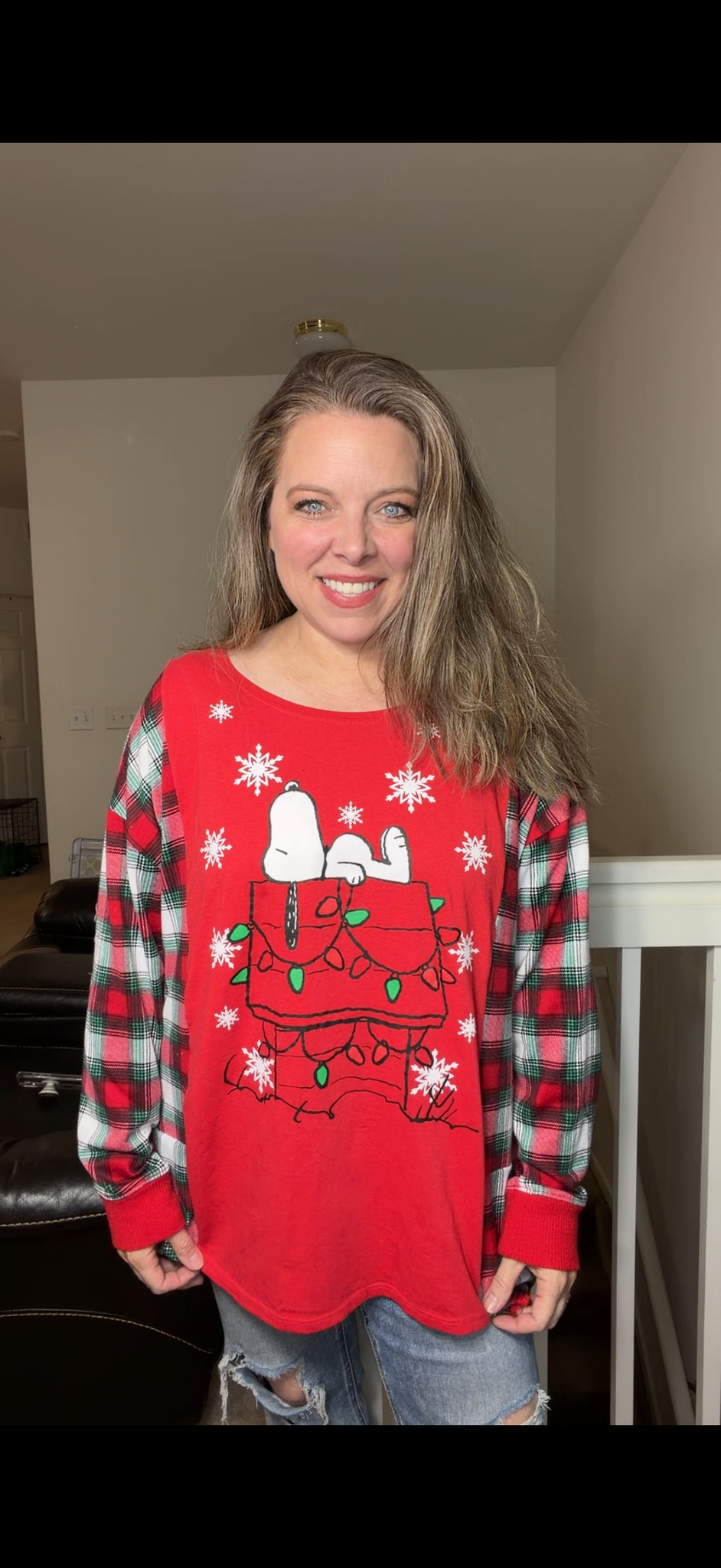 Upcycled snoopy – women's 1X T-shirt with stretch sleeves