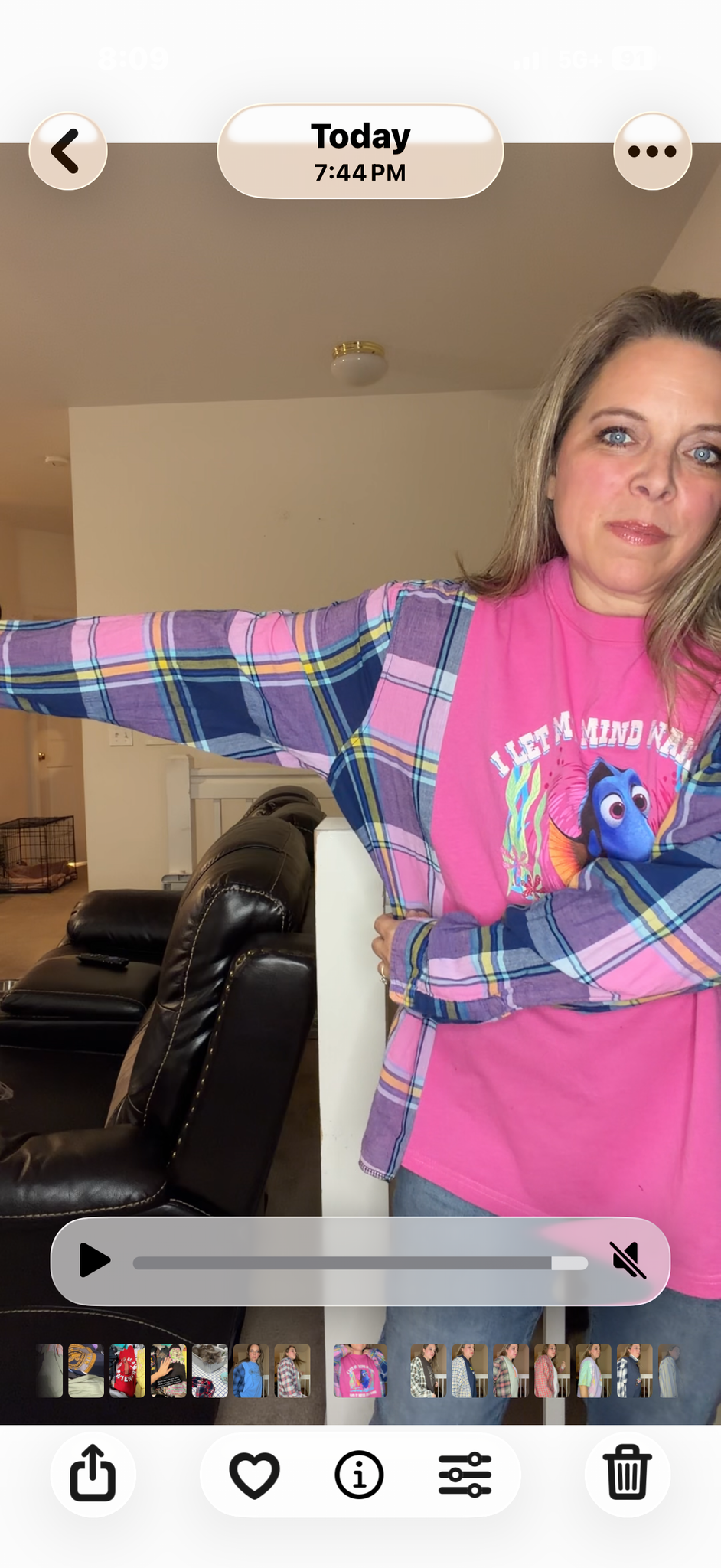 Upcycled Dory - women's large T-shirt with thin flannel sleeves