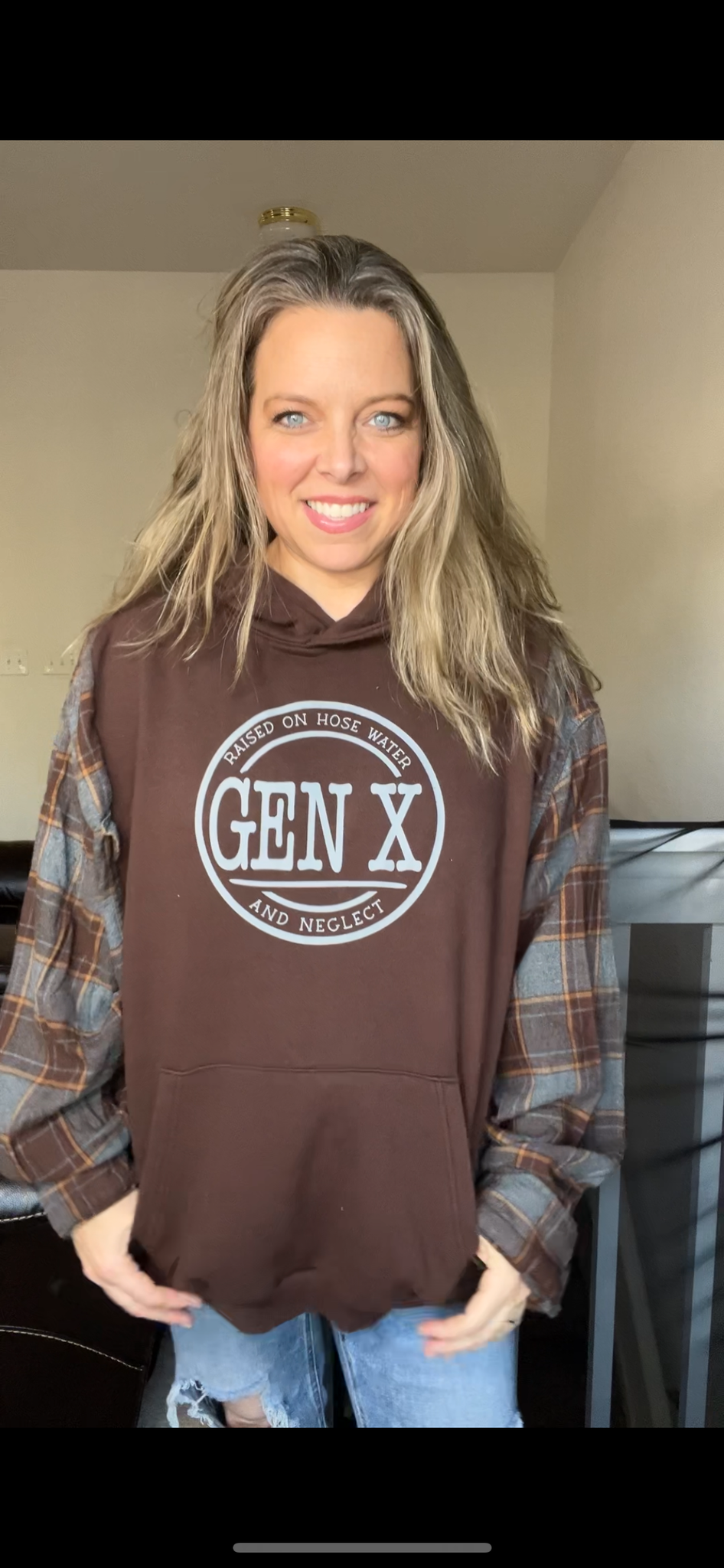 ￼Upcycled Gen X Brown – women’s 4X midweight sweatshirt with flannel sleeves