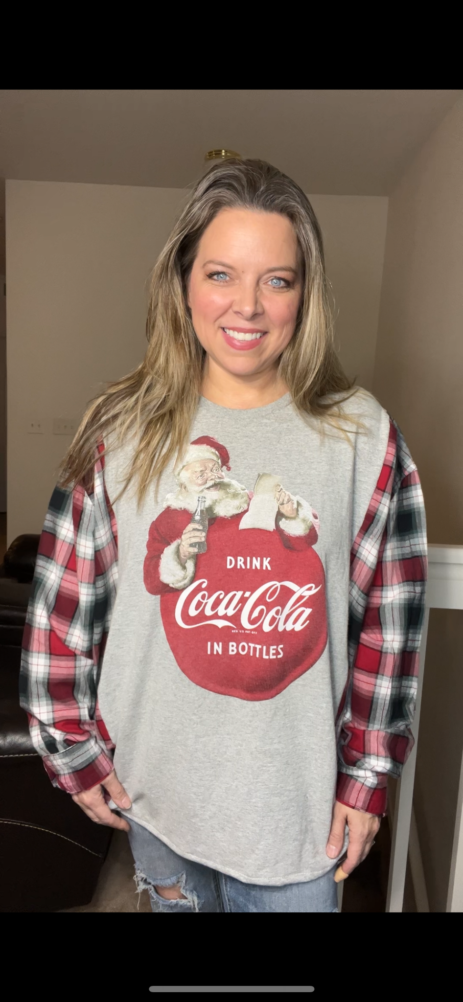 Upcycled Coca-Cola – women’s 3X – T-shirt with flannel sleeves