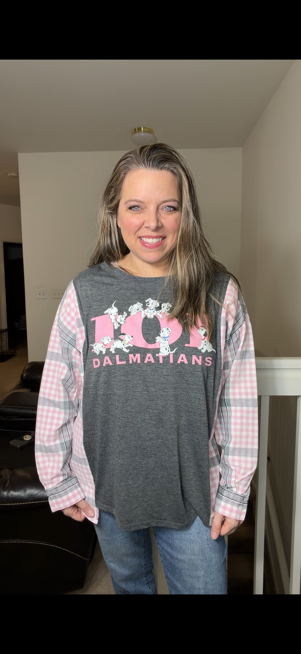 Upcycled 101 Dalmatians - women's medium – Tshirt with cotton sleeves ￼