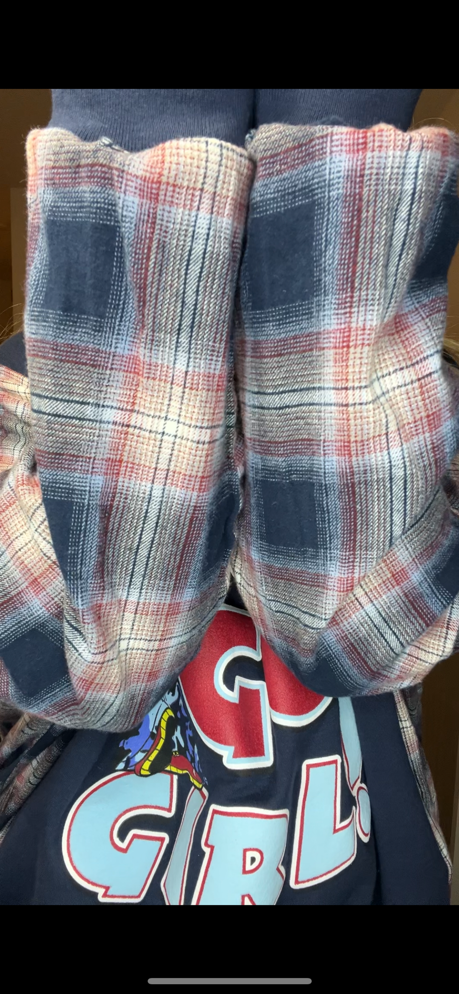 Upcycled Betty – women’s XL – midweight sweatshirt with flannel sleeves￼