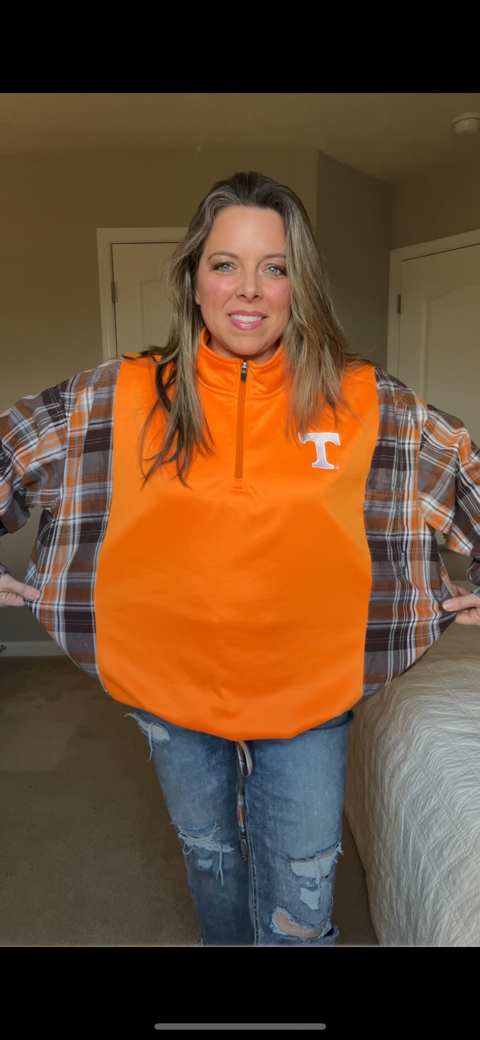 Upcycled Tennessee – women’s 2X/3X – midweight sweatshirt with flannel sleeves drawstring bottom ￼