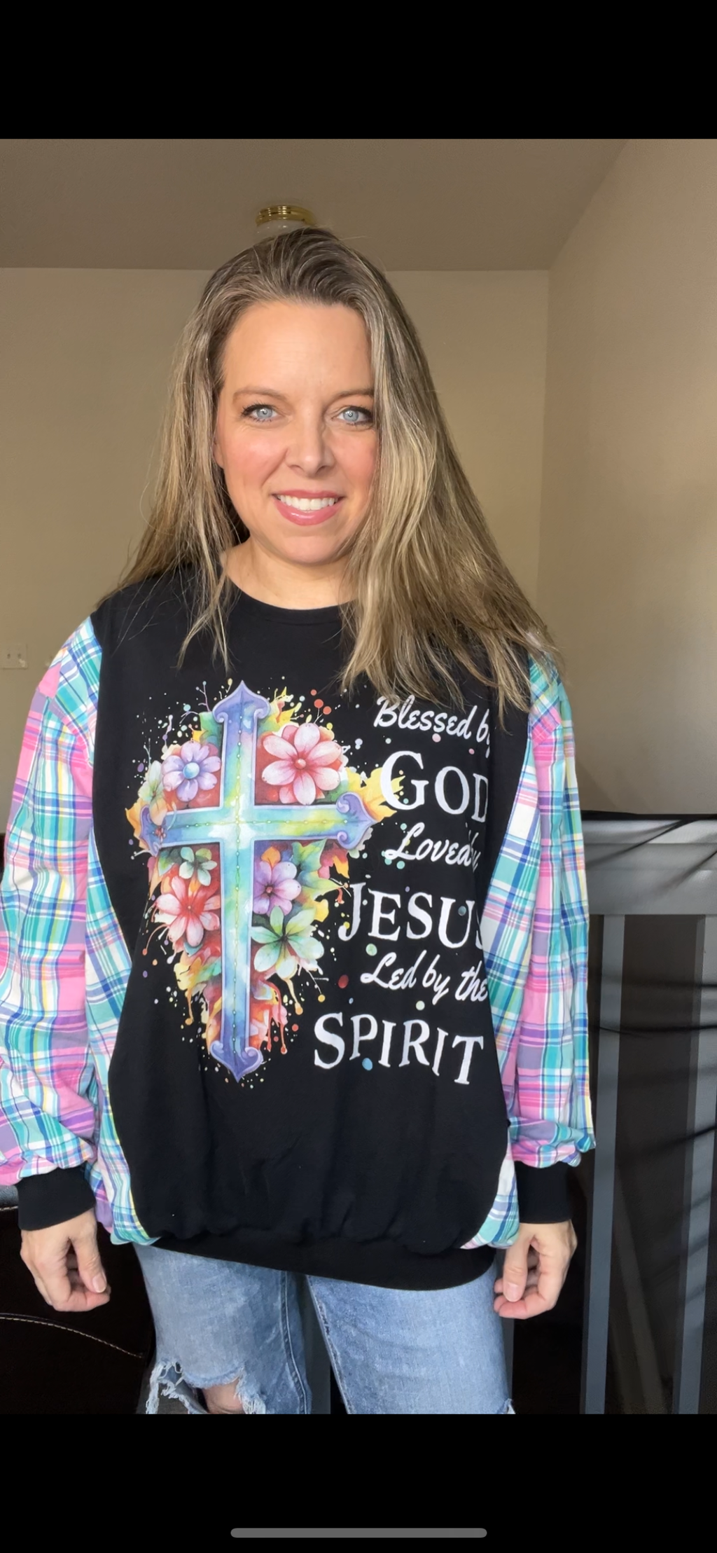 Upcycled Cross – women’s 1X/2X T-shirt with cotton sleeves – sleeves more fitted