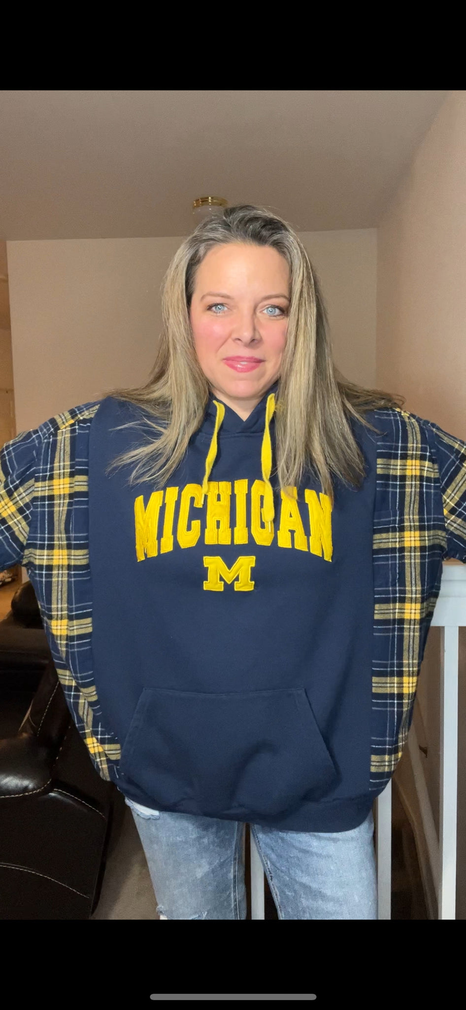 Upcycled UofM - woman’s 1X/2X - thick sweatshirt with flannel sleeves ￼