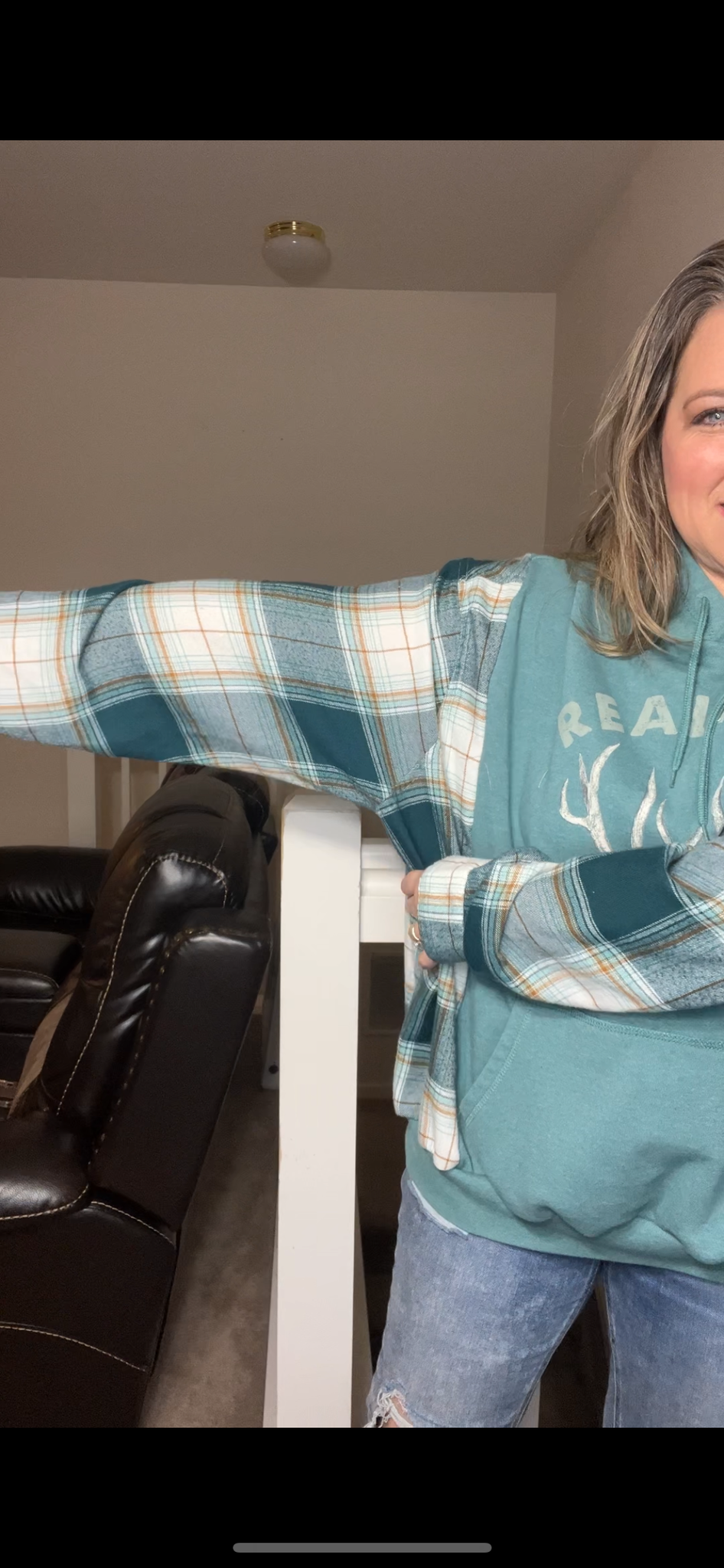 Upcycled Real tree – women’s 1X/2X – midweight sweatshirt with flannel sleeves