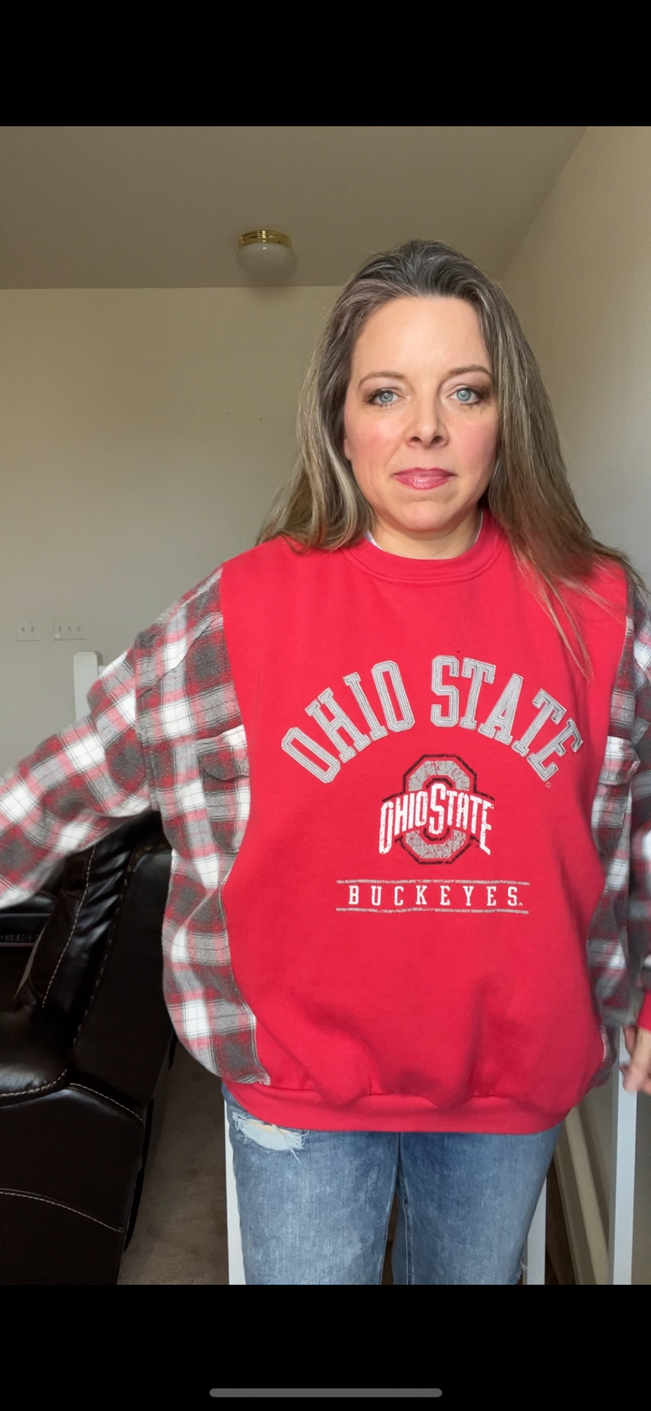 Upcycled Ohio State – women’s M/L – Midweight sweatshirt with flannel sleeves￼