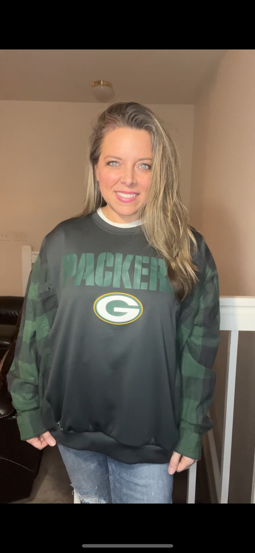 Upcycled Packers – women’s XL/1X – midweight sweatshirt with flannel sleeves￼