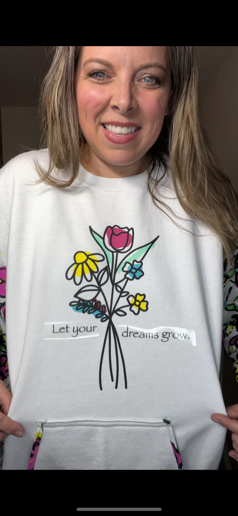 Upcycled Flowers – women’s 4X – midweight sweatshirt with stretch jersey sleeves – words can be added
