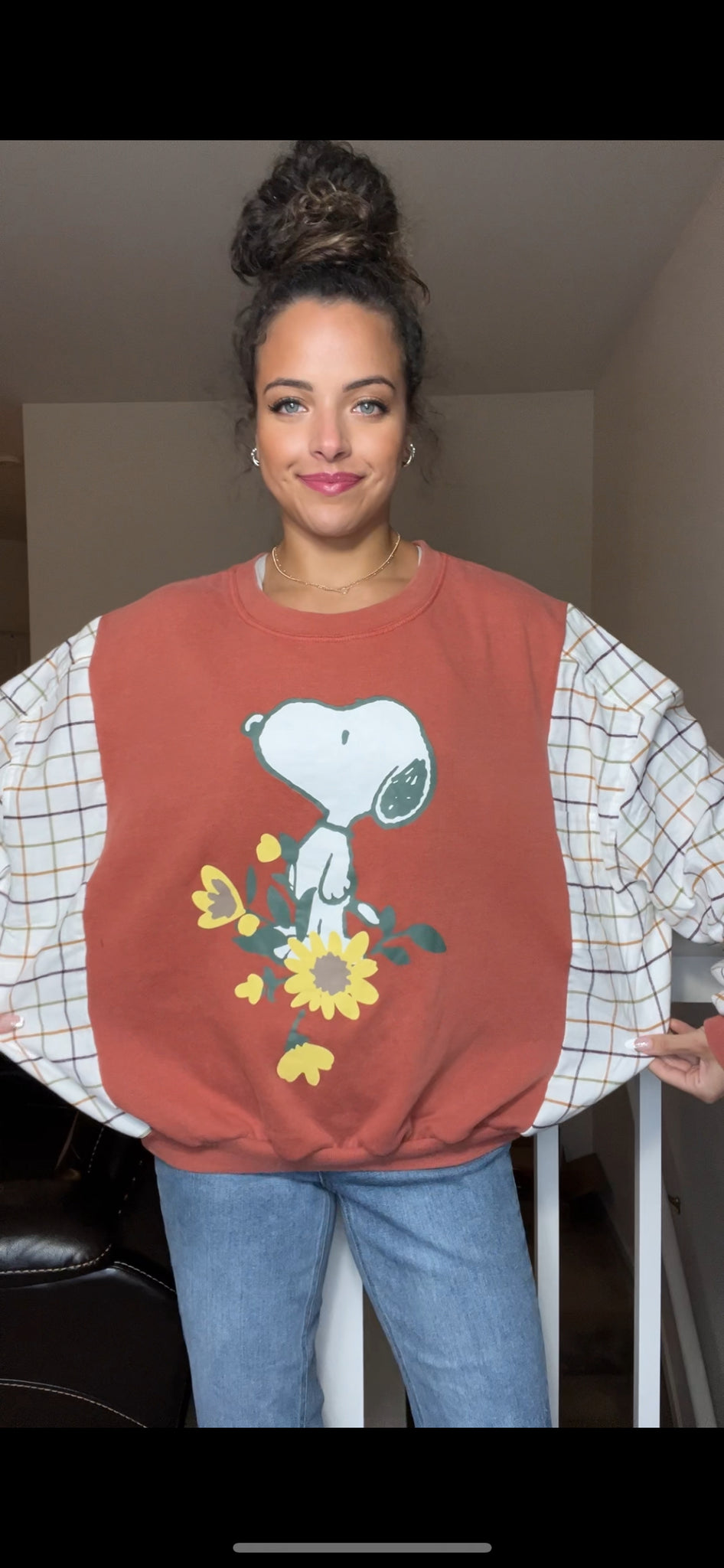 Snoopy - woman’s LARGE - thin sweatshirt with flannel sleeves ￼