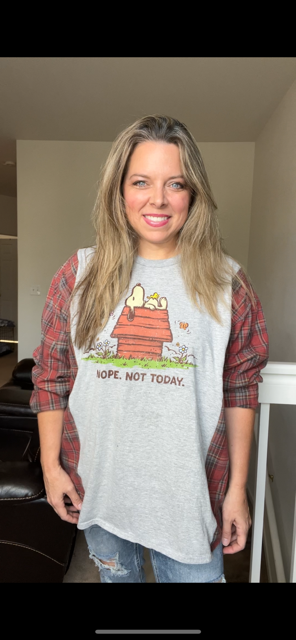 Upcycled Snoopy not today – women’s 1X – T-shirt with flannel sleeves￼