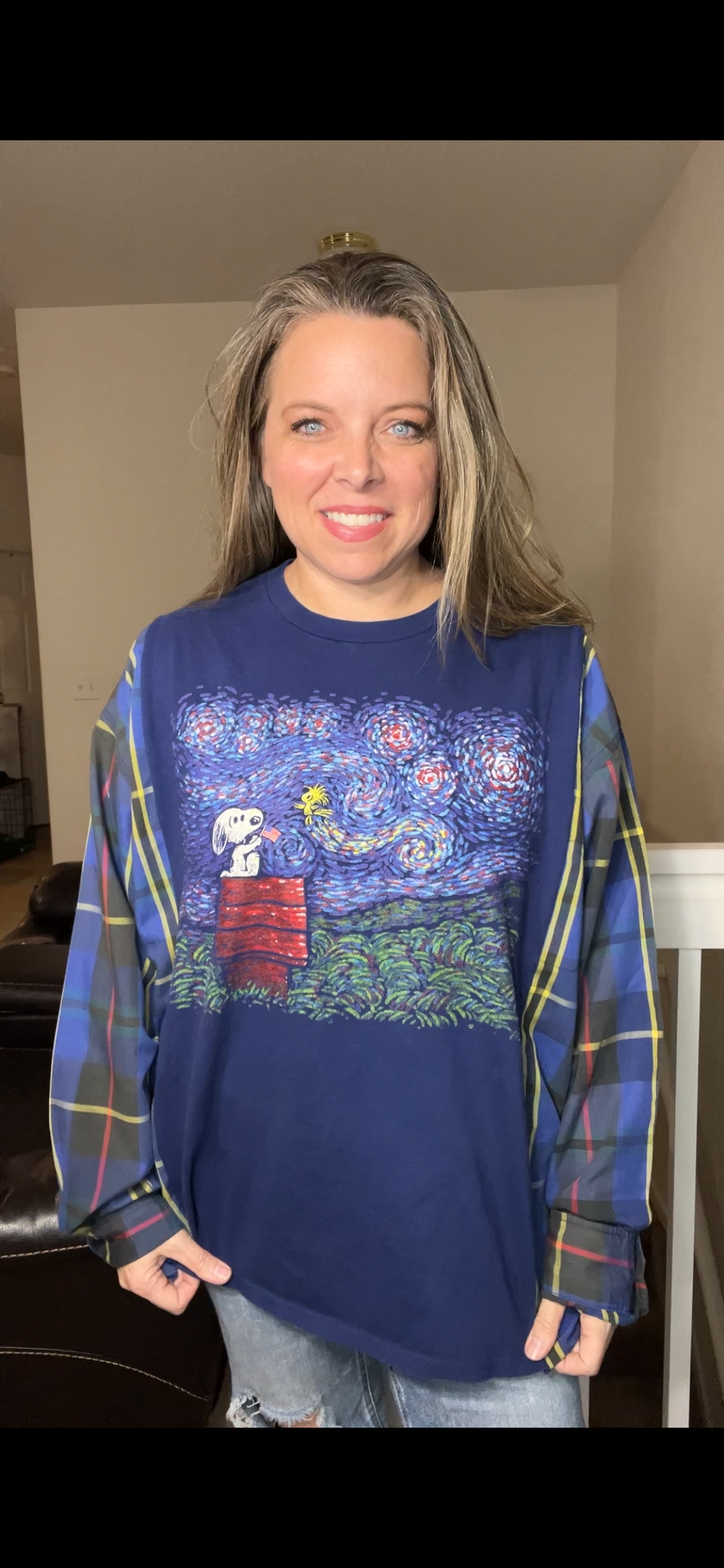Upcycled Snoopy Starry Night – women’s 1X T-shirt with cotton sleeves