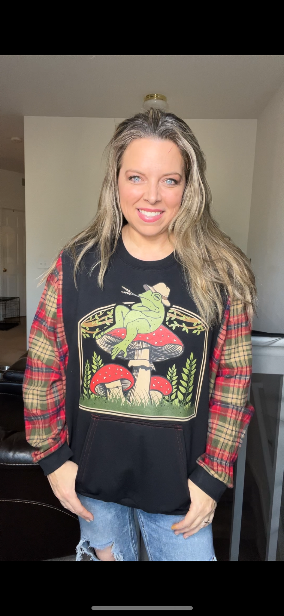 Upcycled Frog – women’s 1X/2X midweight sweatshirt with flannel sleeves